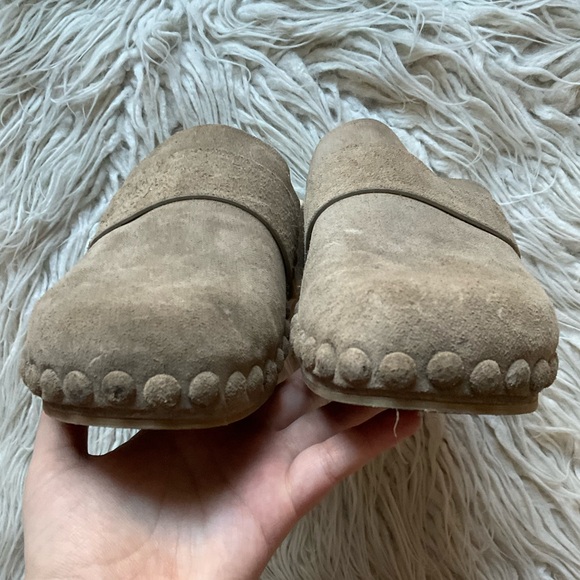 Chloe Gray Suede Leather Studded Round-Toe Slip On Wooden Sole Clog Mules Sz 40 - Picture 6 of 12